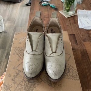 Free bird by Steven booties size 8